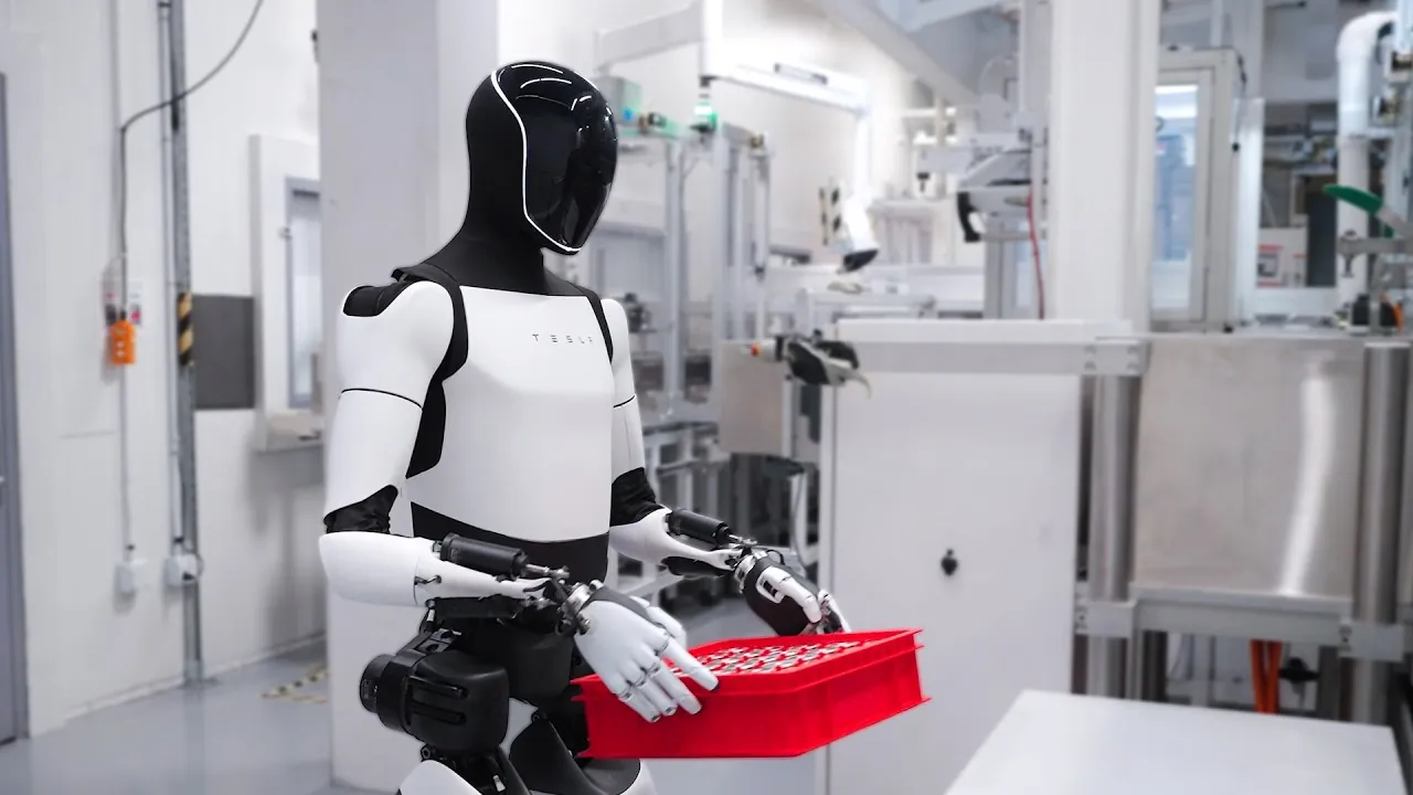 Tesla počinje prodaju humanoidnih robota Optimus 2027. godine
