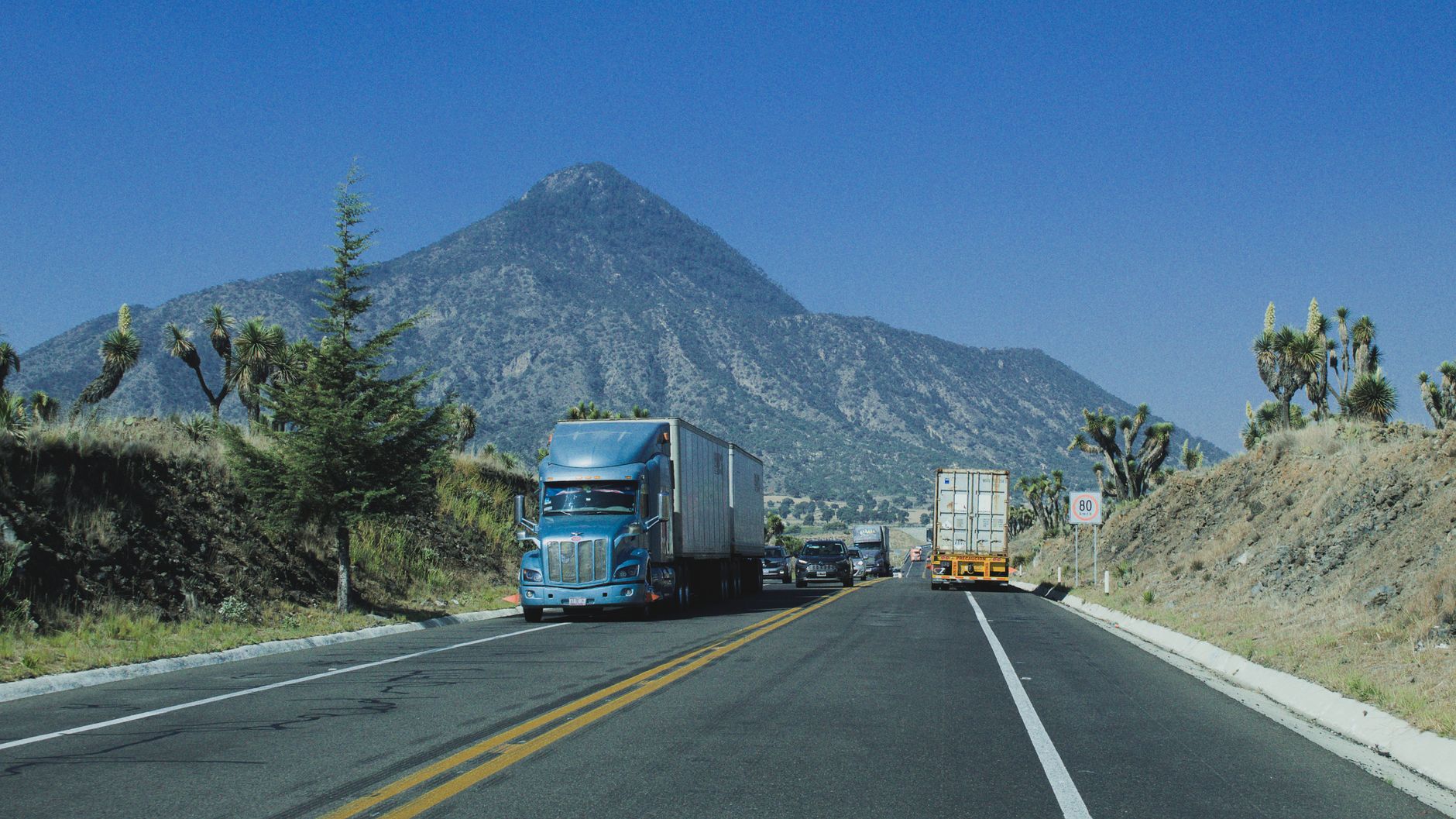 Stotine meksičkih vozača ostali bez viza, traže se pregovori sa SAD - Balkan Truckers US