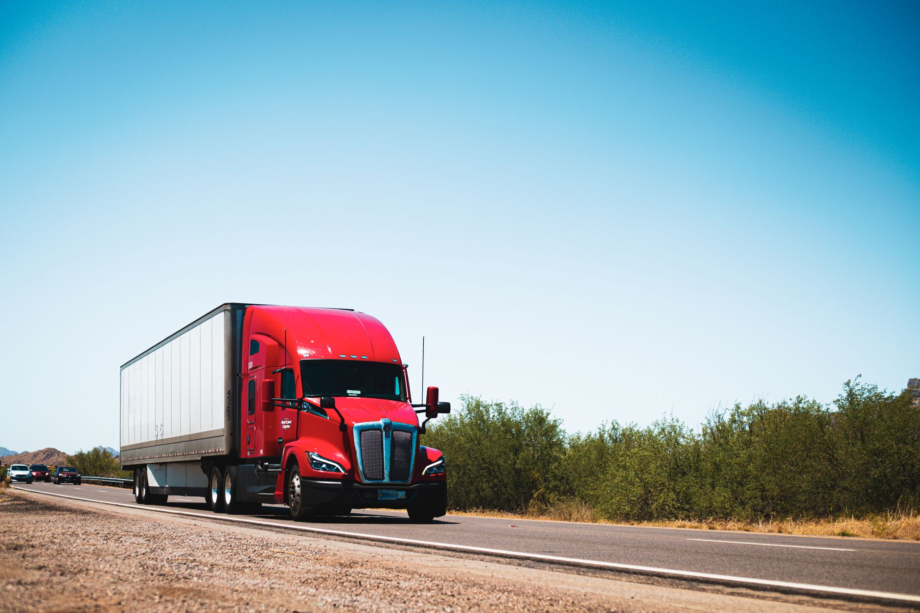 Memfis: 13 uhapšenih zbog krađe piletine vredne 250.000 dolara - Balkan Truckers US