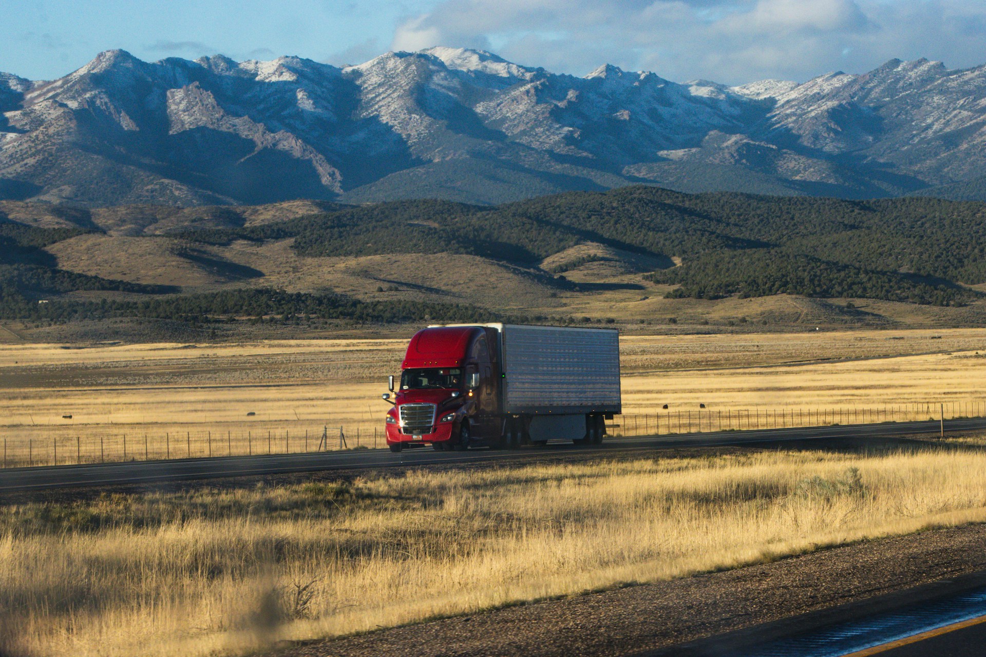 SAD otvaraju rezerve dizela dok cene goriva naglo rastu - Balkan Truckers US