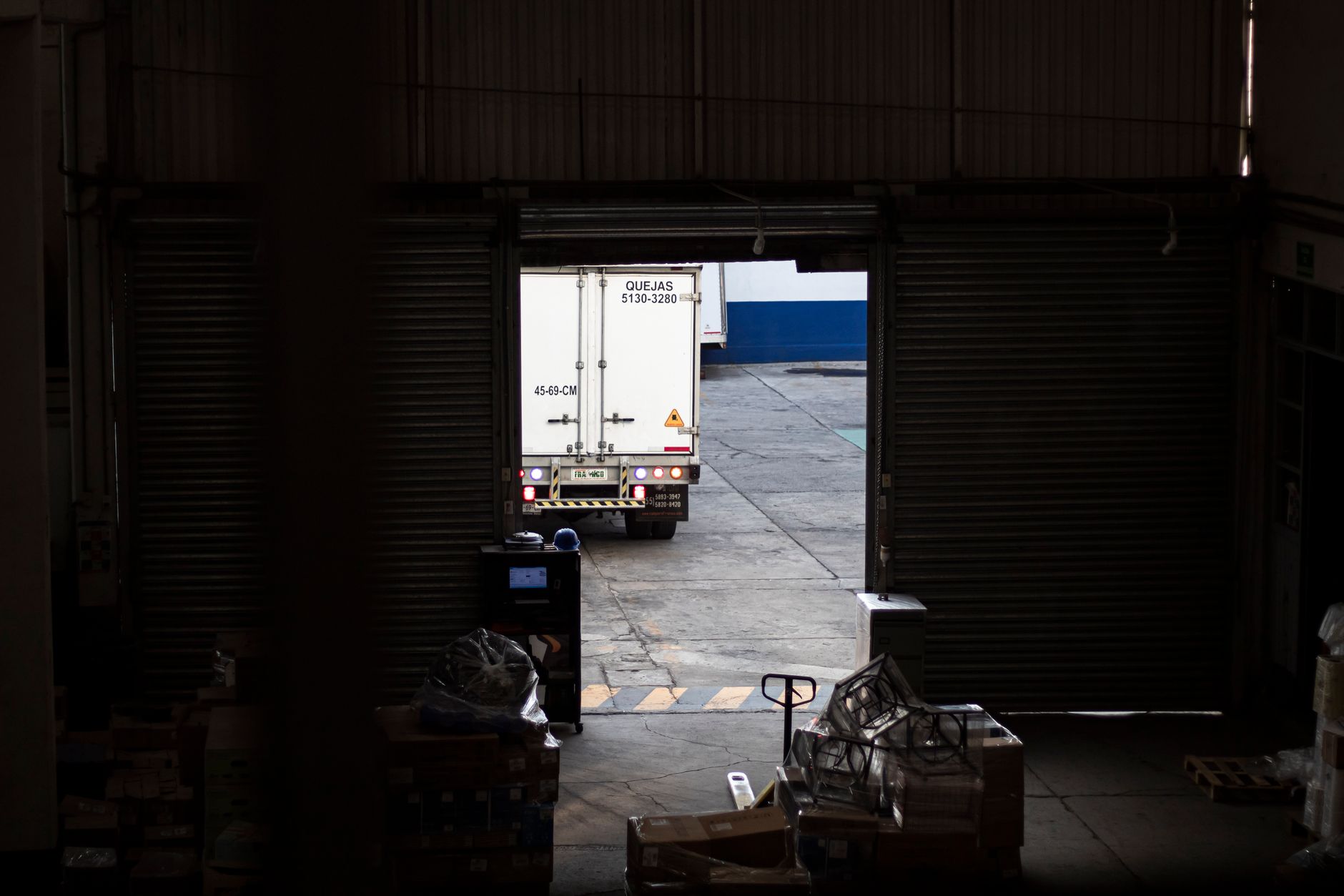 Četiri optužbe za krađu elektronike vredne preko pola miliona u Delaveru - Balkan Truckers US