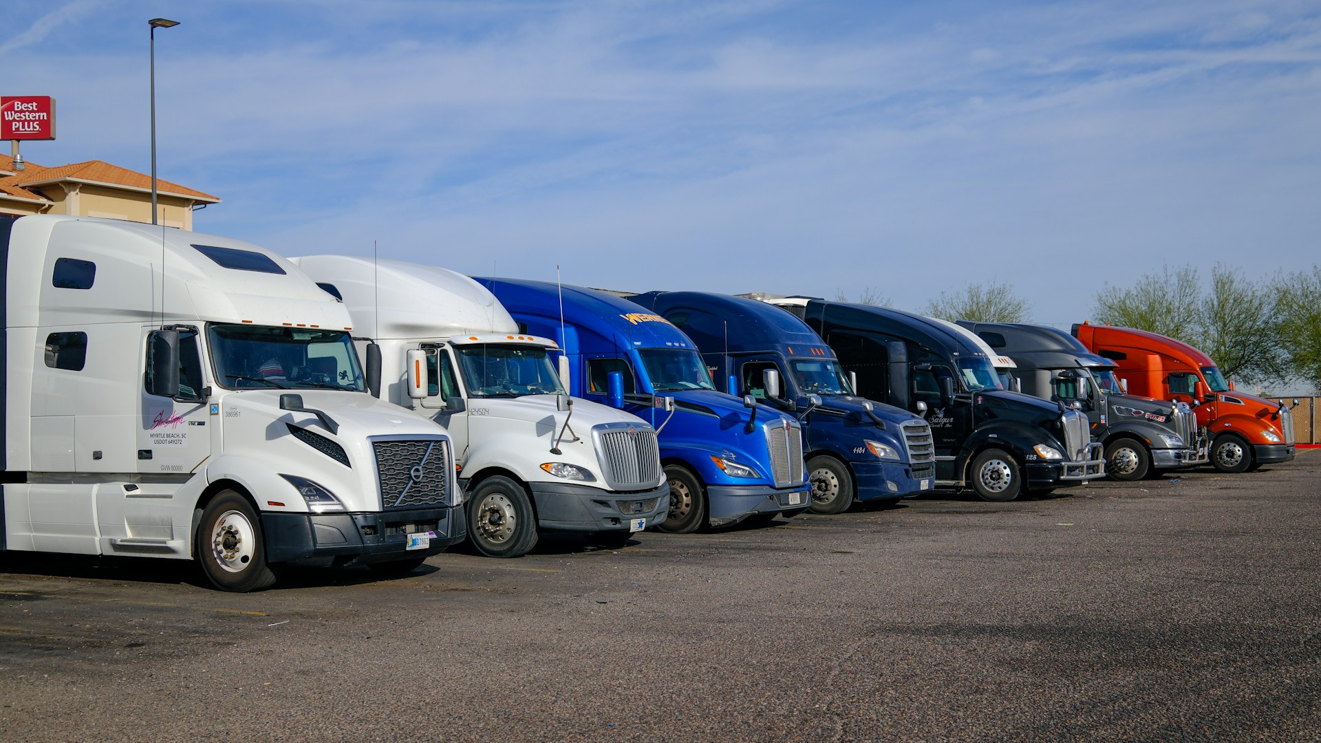 Novih 175 parking mesta za kamione na I-30 u Teksasu - Balkan Truckers US